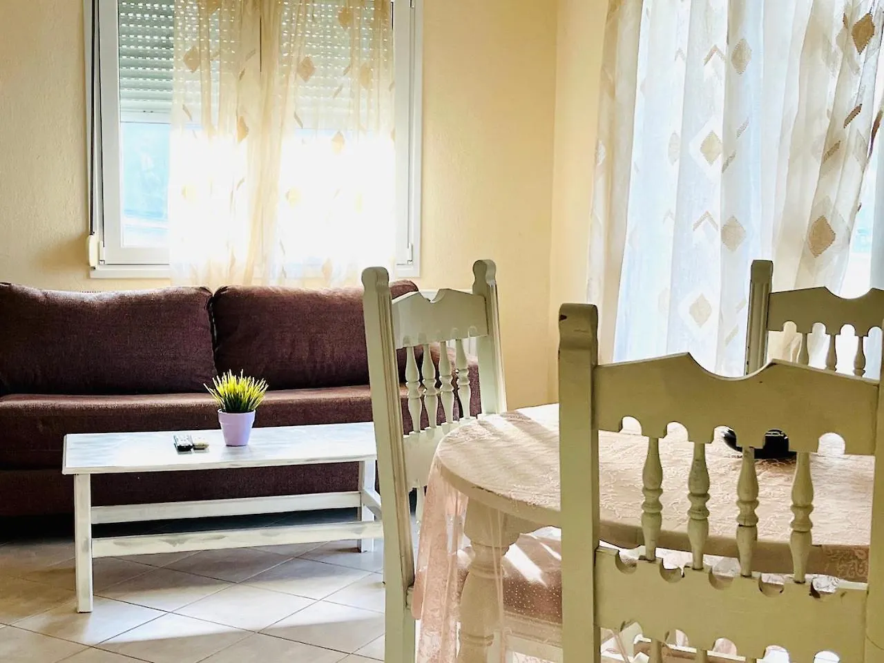Soso Studios & Apartments Stavros