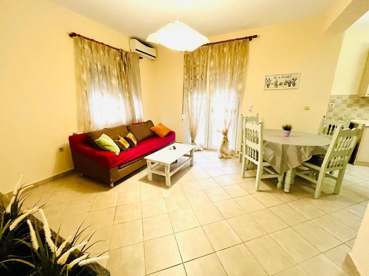 Soso Studios & Apartments Stavros