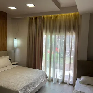 Aparthotel Cross Plaza, Stavros (Thessaloniki)