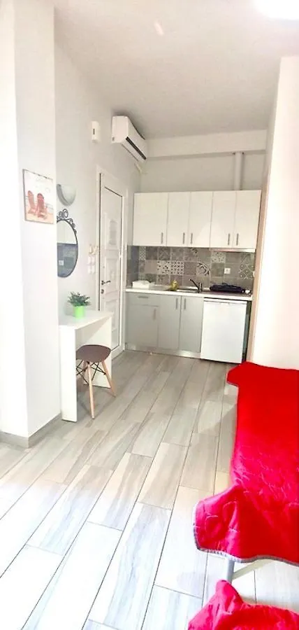 Soso Studios & Apartments Stavros